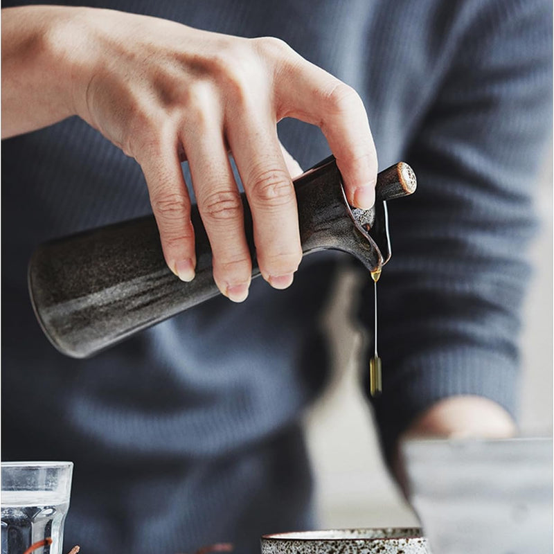 MIYUNO 陶器 醤油 醤油差し 陶器製 和食器 和風 ソース 調味料入れ しょうゆ差し おしゃれ ドレッシング ボトル 調味料ポット 料理 酢 油入れ オイル容器 料理用 サラダ 高温耐性 漏れ防止 120ml 食卓用 刺身 ラーメン プレゼント ブルー