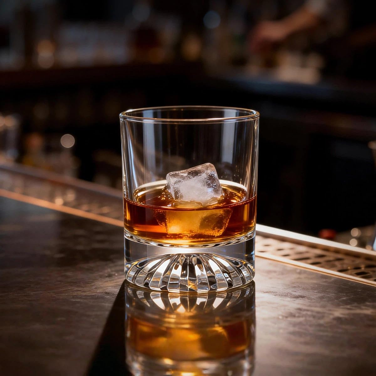 ガラス ウイスキーグラス 透明コップ おしゃれ ウイスキー 焼酎 日本酒 カクテル対応 シンプル 来客用 日常使い プレゼント ギフトにも最適