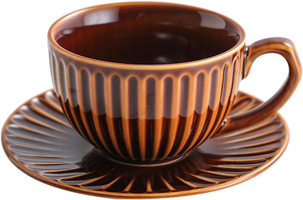 コーヒーカップ 陶器 ソーサー セット セラミック カップアンドソーサー 大容量 ティーカップ 電子レンジ 食洗機対応 コーヒー 珈琲 お茶 ティー 高級 レトロ おしゃれ ソーサー付き 自宅用 カフェ食器 喫茶店 業務用 結婚祝い ギフト 300ml キャラメル色 KFB01N