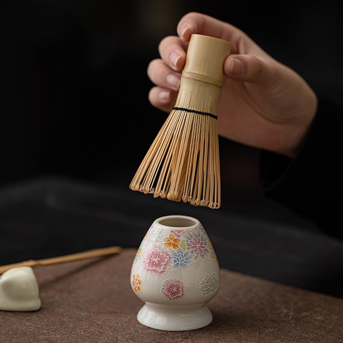 抹茶セット 抹茶 セット 自宅用 茶道具 初心者 お点前セット 抹茶 陶器 抹茶茶碗 茶杓 ネコ茶杓立て 茶せん 百本立 茶筅立て くせ直し 綿茶巾 抹茶篩 茶道セット matcha set for beginners お手入れも簡単 母の日 父の日 誕生日 贈り物 おしゃれ 8点セット 花柄 580ml アイボリー CJ150