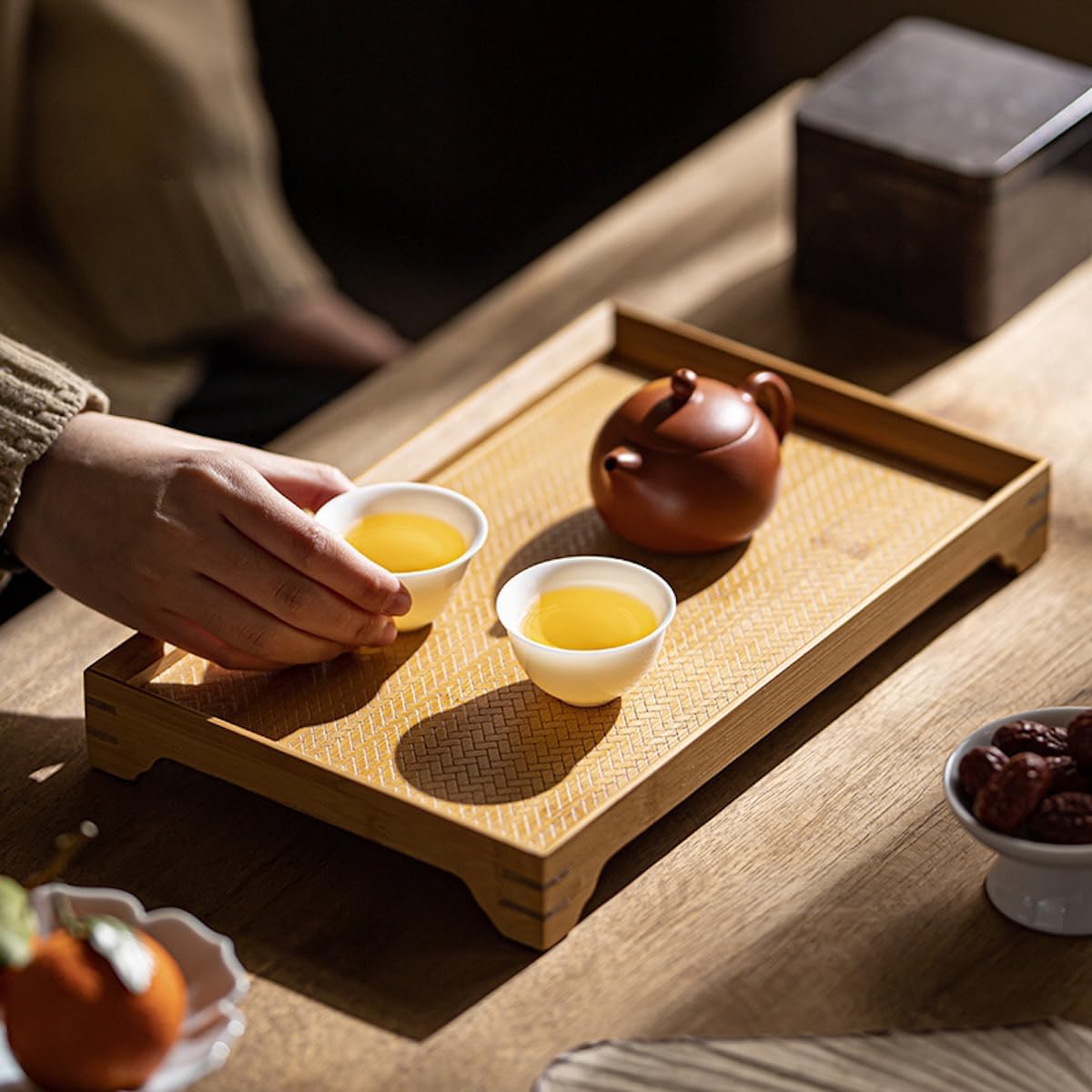 トレー お盆 竹製 滑らないトレー 天然竹 多目的トレイ 小物入れ 北欧 トレイ カフェトレー コースター 茶托 ティートレー 前菜プレート ランチョン お膳 お茶 食事用 卓上用トレイ 定食用 多機能 便利 家庭用 業務用 長方形 30×19×4cm
