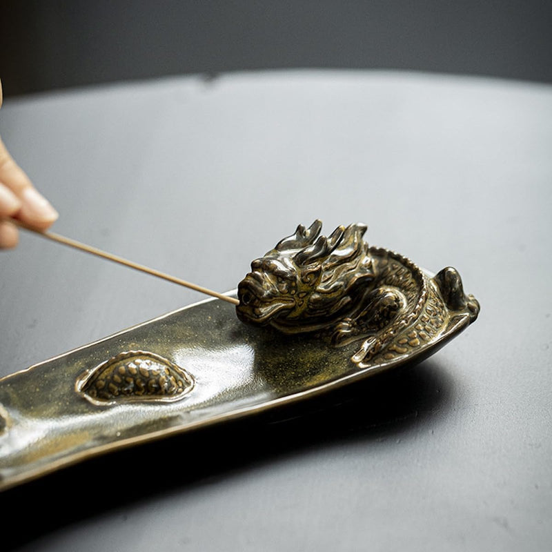 お香立て 灰がこぼれない 横置き 龍 線香立て 陶器 おしゃれ インセンスホルダー 香炉 線香皿 線香 御洒落 人気 仏壇用 睡眠 リラックス 茶室 茶道 瞑想 書斎 双龍 長さ28.5cm