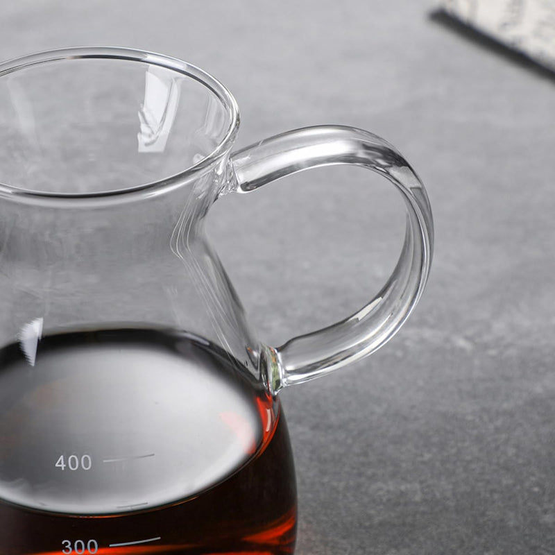 コーヒーサーバー 割れない コーヒー サーバー 高ホウ素シリカガラス 耐熱ガラス 直火対応 耐寒性 コーヒーポット 目盛り付き 透明 電子レンジ 食洗機対応 コーヒー用品 使いやすい 洗いやすい 多用途 家用 喫茶店 1~3杯用 500ml ストライプ KF33