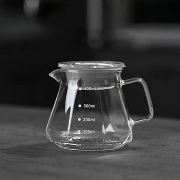 コーヒーサーバー 割れない 耐熱ガラス コーヒードリッパー ハンドドリップセット コーヒー サーバー 高ホウ素シリカガラス材料 直火対応 耐寒性 透明 蓋付き 電子レンジ·食洗機対応 目盛り付き コーヒー用品 使いやすい 洗いやすい 多用途 家用 喫茶店 1~4杯用 ダイヤモンド 600ml