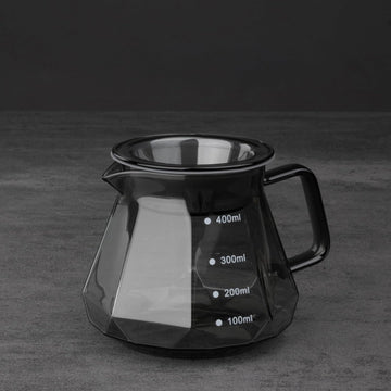コーヒーサーバー 割れない 耐熱ガラス コーヒードリッパー ハンドドリップセット コーヒー サーバー 高ホウ素シリカガラス材料 直火対応 耐寒性 透明 蓋付き 電子レンジ·食洗機対応 目盛り付き コーヒー用品 使いやすい 洗いやすい 多用途 家用 喫茶店 1~4杯用 ダイヤモンド 600ml