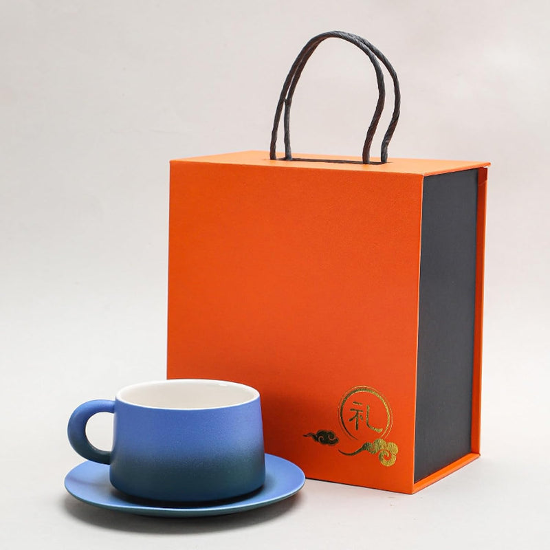 コーヒーカップ 陶器 ソーサー セット セラミック カップアンドソーサー 大容量 ティーカップ 電子レンジ 食洗機対応 コーヒー 珈琲 お茶 ティー 高級 レトロ おしゃれ ソーサー付き 自宅用 カフェ食器 喫茶店 業務用 結婚祝い ギフト 330ml ギフトボックス包装付き グラデーショングリーンブラック KFB09