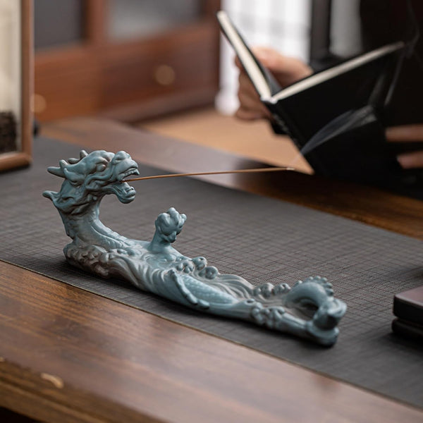 JIKANNOYA お香立て 横置き 龍 線香立て 灰がこぼれない 陶器 おしゃれ インセンスホルダー 香炉 線香皿 線香 御洒落 人気 仏壇用 睡眠 リラックス 茶室 茶道 瞑想 書斎 長さ31cm ブルー