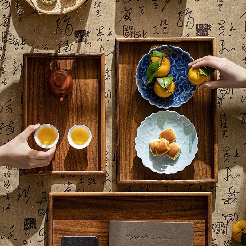 トレー お盆 木製 滑らないトレー ウオルナット 天然木 多目的トレイ 小物入れ 北欧 トレイ カフェトレー コースター 茶托 ティートレー 前菜プレート ランチョン お膳 お茶 食事用 卓上用トレイ 定食用 多機能 便利 家庭用 業務用 40×30×4cm