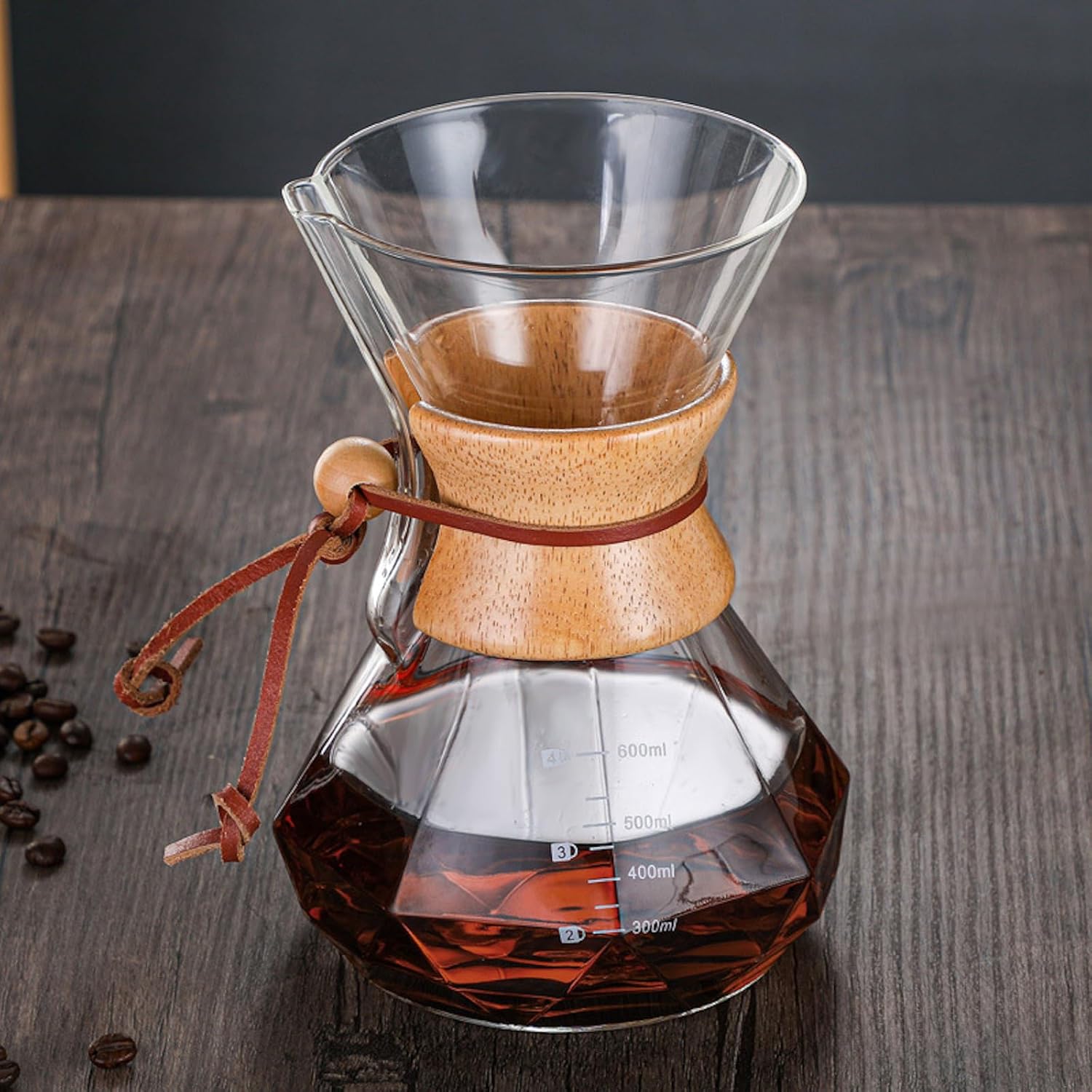 MIYUNO コーヒーポット 割れない 800ml 高ホウ素シリカガラス材料 目盛付き 直火対応 無垢材のハンドル コーヒーサーバー ドリップコーヒーサーバー ペーパーコーヒーフィルター不要 ダイヤモンド 電子レンジ 食洗機対応 コーヒー用品 使いやすい 洗いやすい 多用途 家用 喫茶店 1~5杯用 ドリップ付き