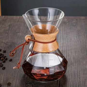 MIYUNO コーヒーポット 割れない 800ml 高ホウ素シリカガラス材料 目盛付き 直火対応 無垢材のハンドル コーヒーサーバー ドリップコーヒーサーバー ペーパーコーヒーフィルター不要 ダイヤモンド 電子レンジ 食洗機対応 コーヒー用品 使いやすい 洗いやすい 多用途 家用 喫茶店 1~5杯用 ドリップ付き