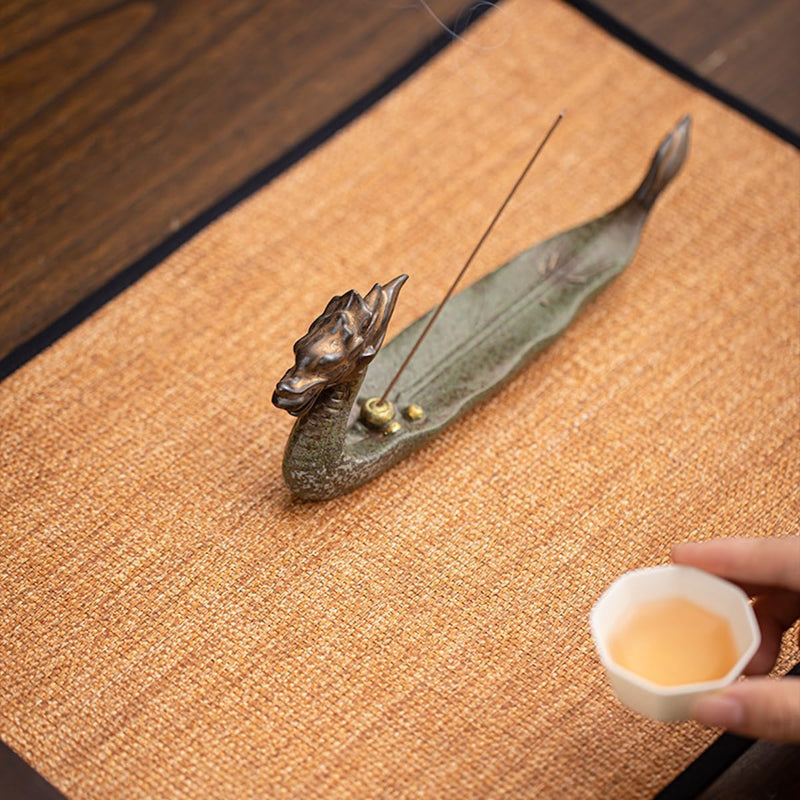 お香立て 灰がこぼれない 横置き 龍 線香立て 陶器 おしゃれ インセンスホルダー 香炉 線香皿 線香 御洒落 人気 仏壇用 睡眠 リラックス 茶室 茶道 瞑想 書斎 長さ21cm グリーン