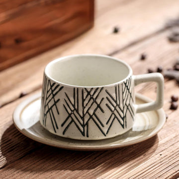 コーヒーカップ 陶器 ソーサー セット セラミック カップアンドソーサー 大容量 ティーカップ 電子レンジ 食洗機対応 コーヒー 珈琲 お茶 ティー 高級 レトロ おしゃれ ソーサー付き 自宅用 カフェ食器 喫茶店 業務用 結婚祝い ギフト 260ml G柄 KFB04