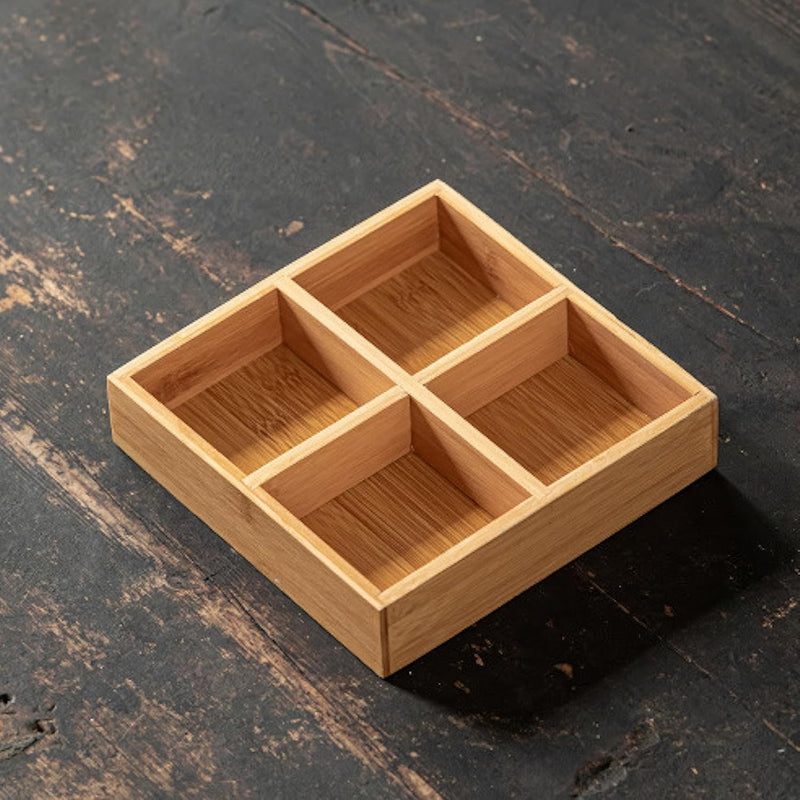 トレー お盆 竹製 滑らないトレー 天然竹 多目的トレイ 小物入れ 北欧 トレイ カフェトレー コースター 茶托 ティートレー 前菜プレート ランチョン お膳 お茶 食事用 卓上用トレイ 定食用 多機能 便利 家庭用 業務用 9グリッド 30.8×30.8×5cm