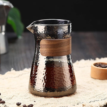 コーヒーサーバー 割れない コーヒー サーバー 高ホウ素シリカガラス 耐熱ガラス 直火対応 耐寒性 クルミ材 コーヒーポット 透明 割れないコーヒーサーバー 電子レンジ 食洗機対応 コーヒー用品 使いやすい 洗いやすい 多用途 家用 喫茶店 1~3杯用 500ml ストライプ