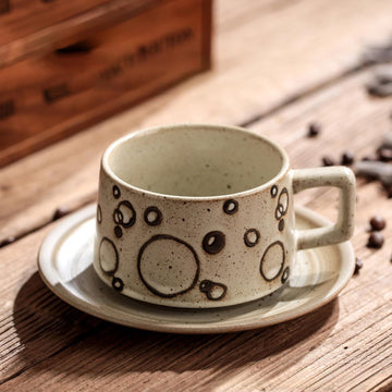 コーヒーカップ 陶器 ソーサー セット セラミック カップアンドソーサー 大容量 ティーカップ 電子レンジ 食洗機対応 コーヒー 珈琲 お茶 ティー 高級 レトロ おしゃれ ソーサー付き 自宅用 カフェ食器 喫茶店 業務用 結婚祝い ギフト 260ml G柄 KFB04