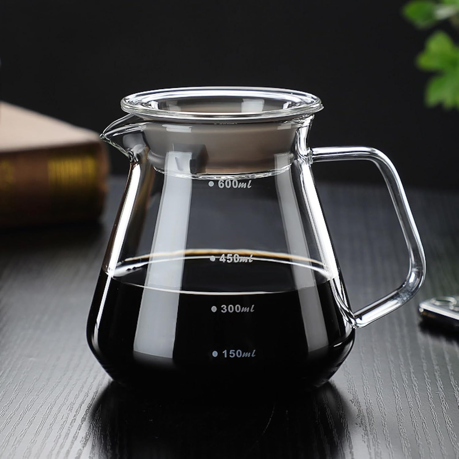 コーヒードリッパー ハンドドリップセット コーヒーサーバー 割れない コーヒー サーバー 高ホウ素シリカガラス材料 耐熱ガラス 直火対応 耐寒性 透明 蓋付き 電子レンジ·食洗機対応 目盛り付き コーヒー用品 使いやすい 洗いやすい 多用途 家用 喫茶店 1~4杯用 600ml グレー